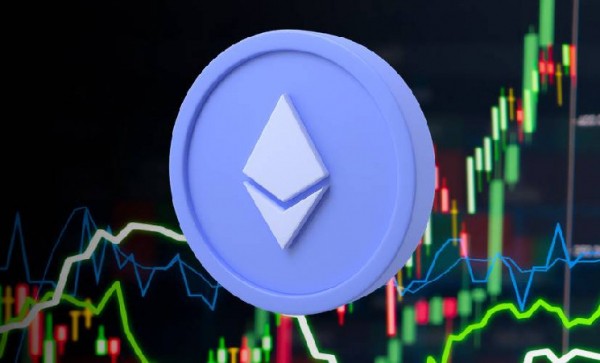 Эфир укрепляет поддержку на $1886 с ростом накоплений