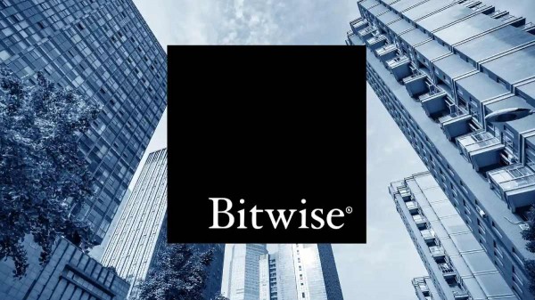 Мэтт Хоуган из Bitwise предупреждает о сложном лете для криптовалют
Мэтт Хоуган из Bitwise предупреждает о сложном лете для криптовалют