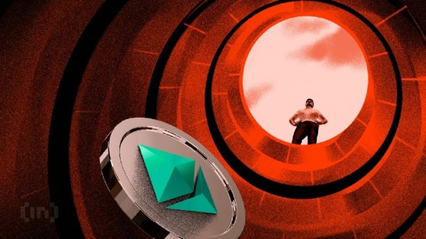ETH движется в боковике, но спрос инвесторов растет