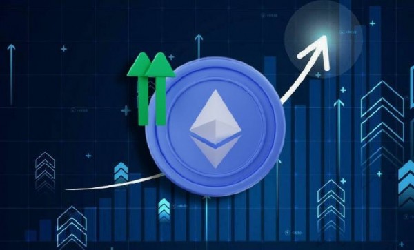 Курс Ethereum удержался выше ключевого уровня поддержки и готовится к росту