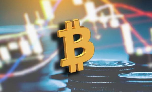 Давление на рынок BTC усиливается: ETF-покупатели близки к первому испытанию