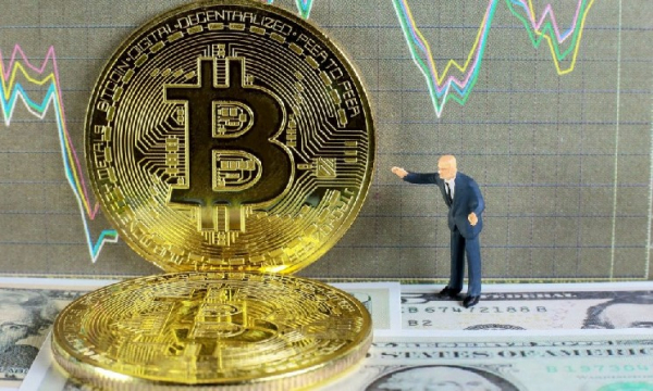 Рост вероятности снижения ставки ФРС в&nbsp;декабре обнадежил биткоин‑инвесторов