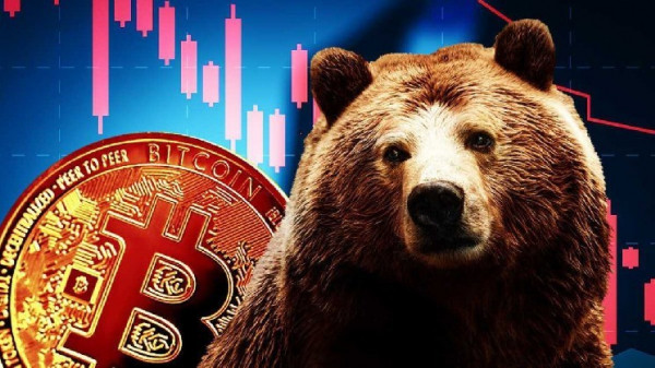 Майк Макглоуин из Bloomberg верит в крах биткоина до $10,000