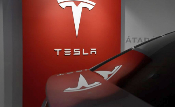 
                    Binance запустит бессрочный контракт Tesla с кредитным плечом до 5x                